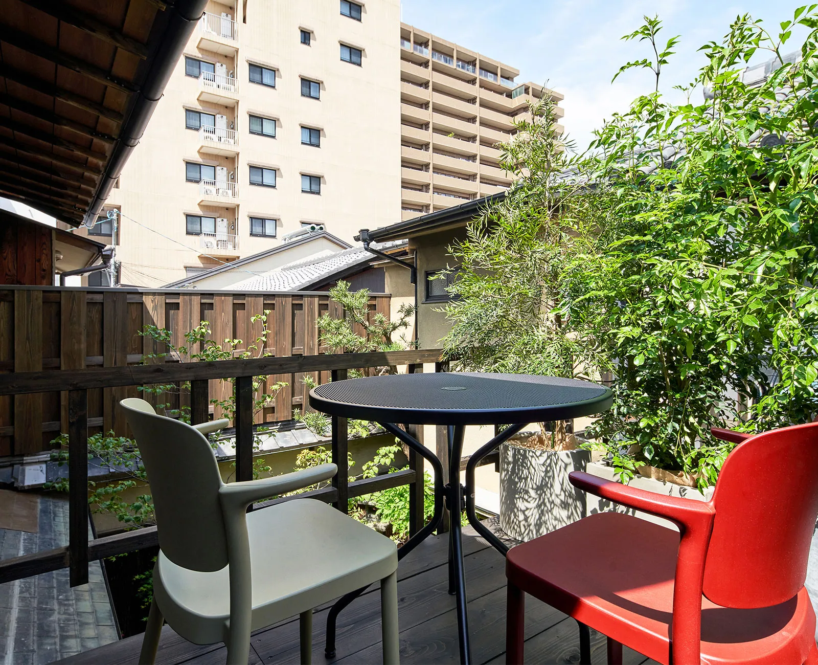 屋外ラウンジ
